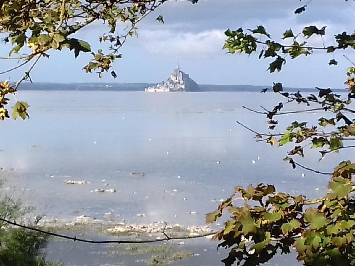 Entre Mont St Michel Et Merveille Vains Dış mekan fotoğraf