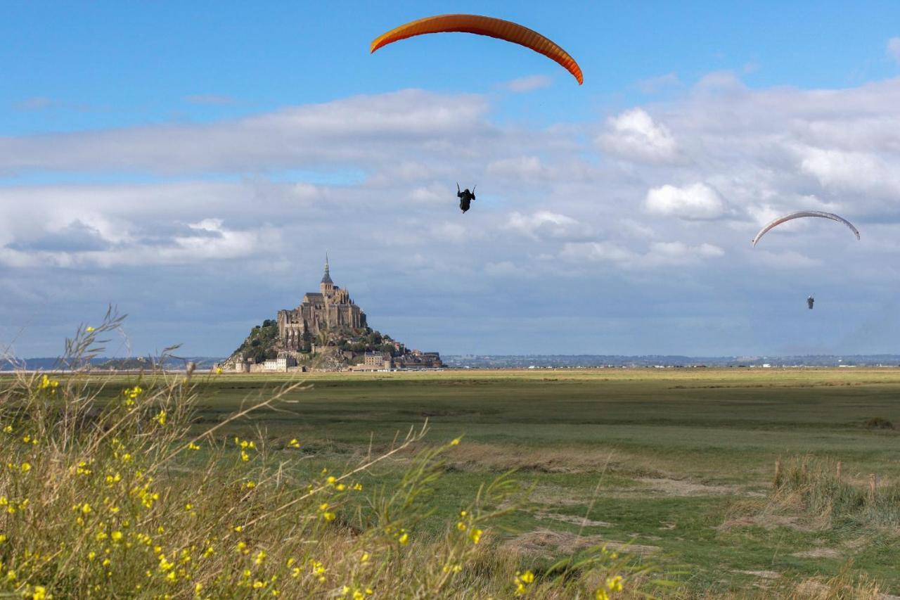 Entre Mont St Michel Et Merveille Vains Dış mekan fotoğraf