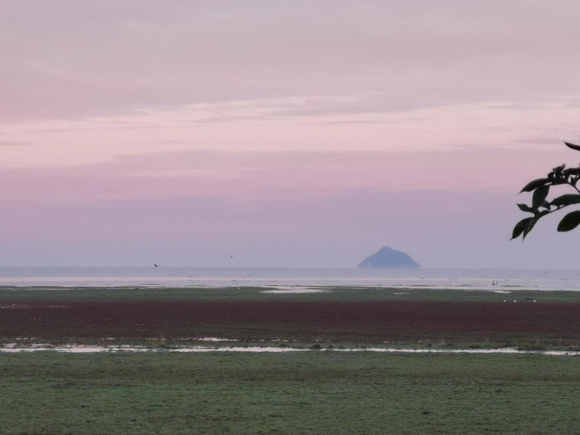 Entre Mont St Michel Et Merveille Vains Dış mekan fotoğraf